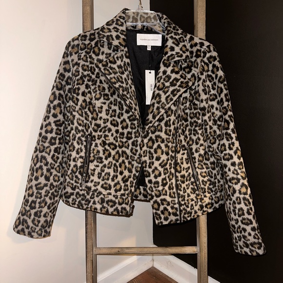 Cheetah Jacket - Picture 2 of 6